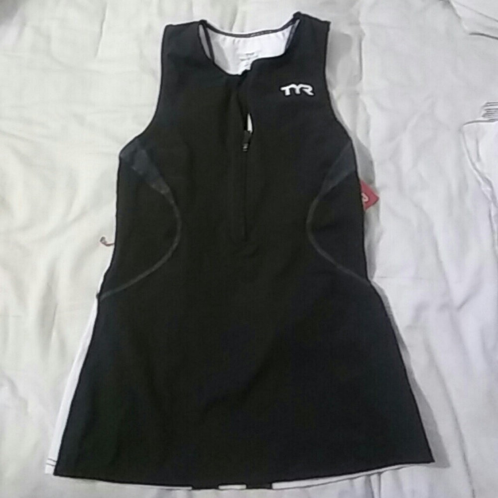 NWT TYR Tri Top